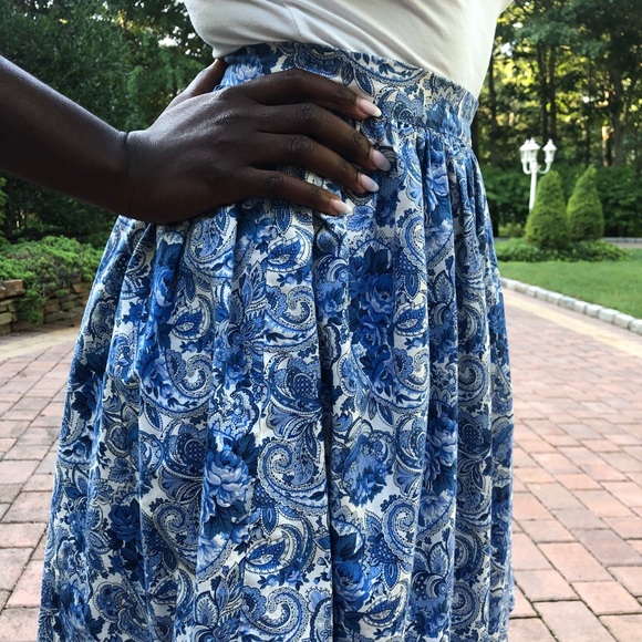 Vintage blue and white floral paisley skirt - Picture 3 of 3
